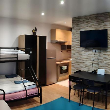 Blue Apartment In City Center, Best Location Bratislava Exterior foto