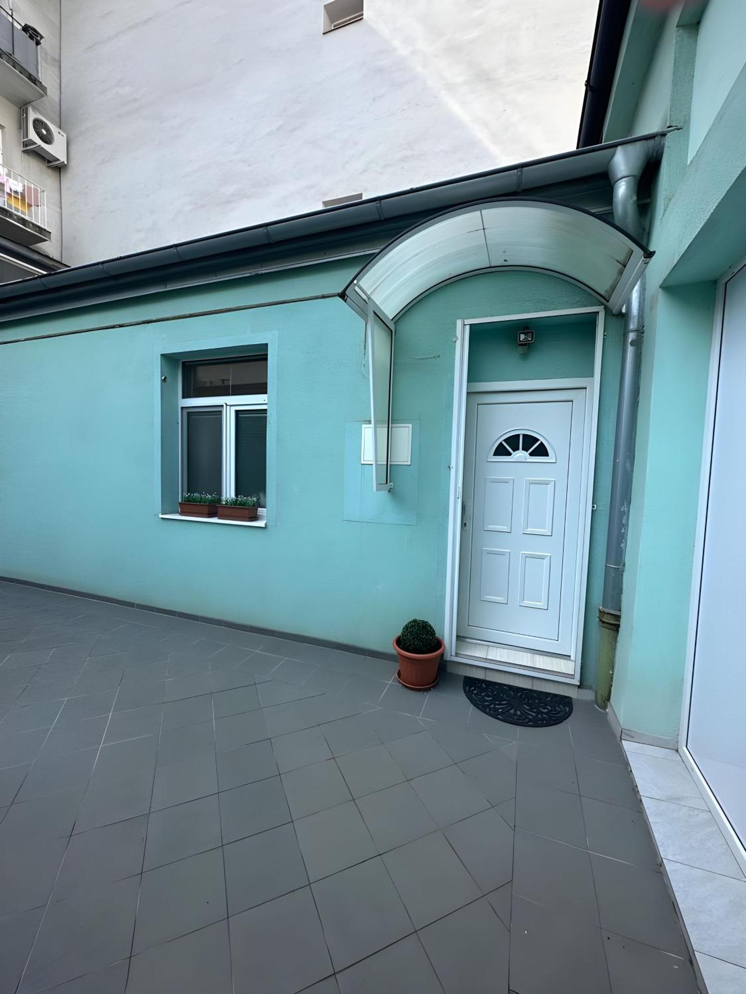 Blue Apartment In City Center, Best Location Bratislava Exterior foto